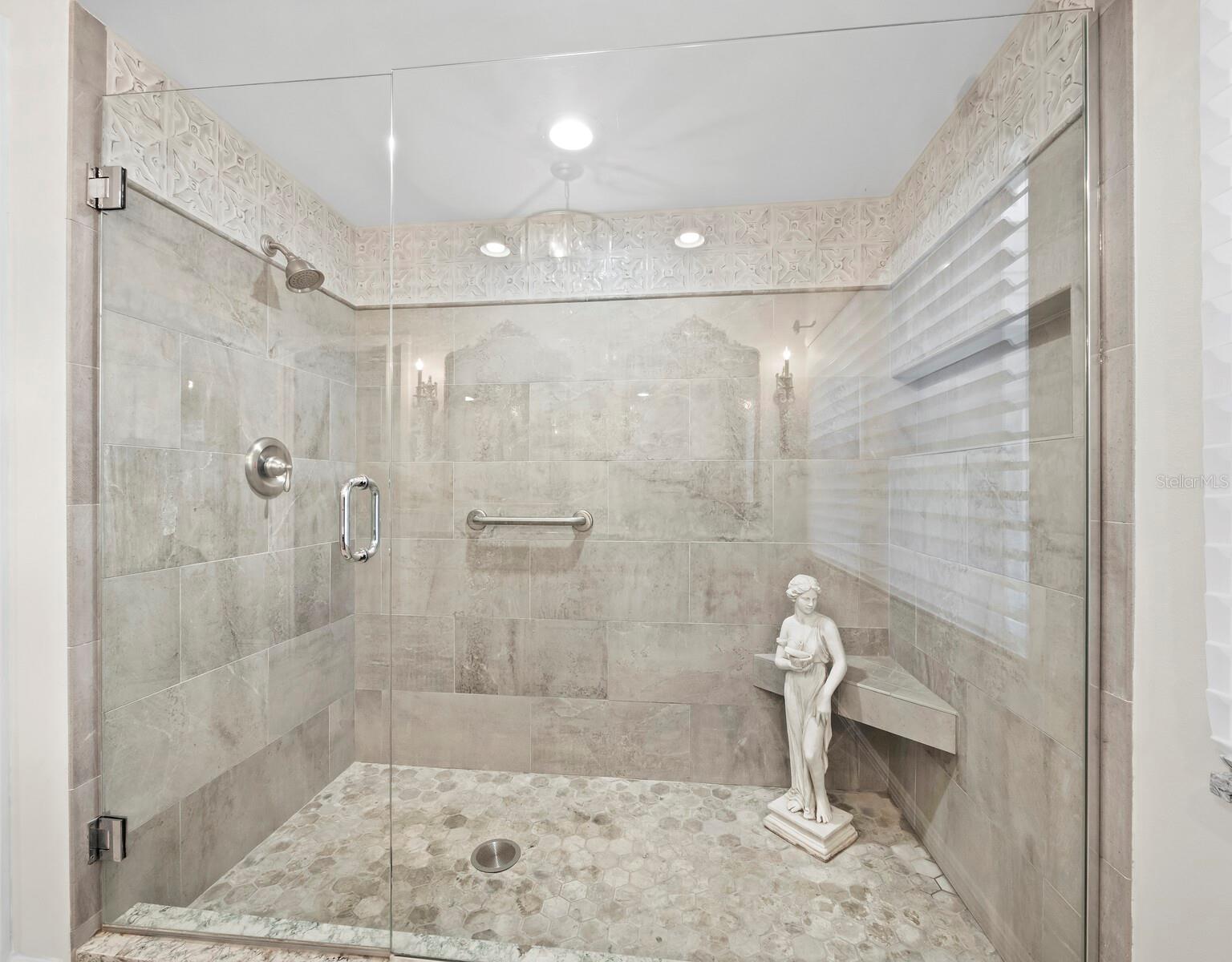 WINDING OAKS - Residential