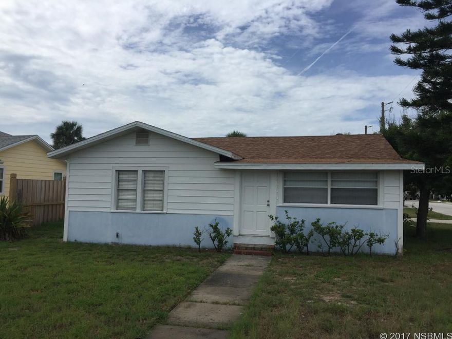 3 bed room 2 bathroom house for rent. Steps to beach and Flagler Ave. Now accepting applications. No smoking, some pets allowed with non refundable $300 pet fee. House will be shown to prospective tenants once a free online application is received. 12 month lease. Call Collado Real Estate Rentals for application. 386-402-9500