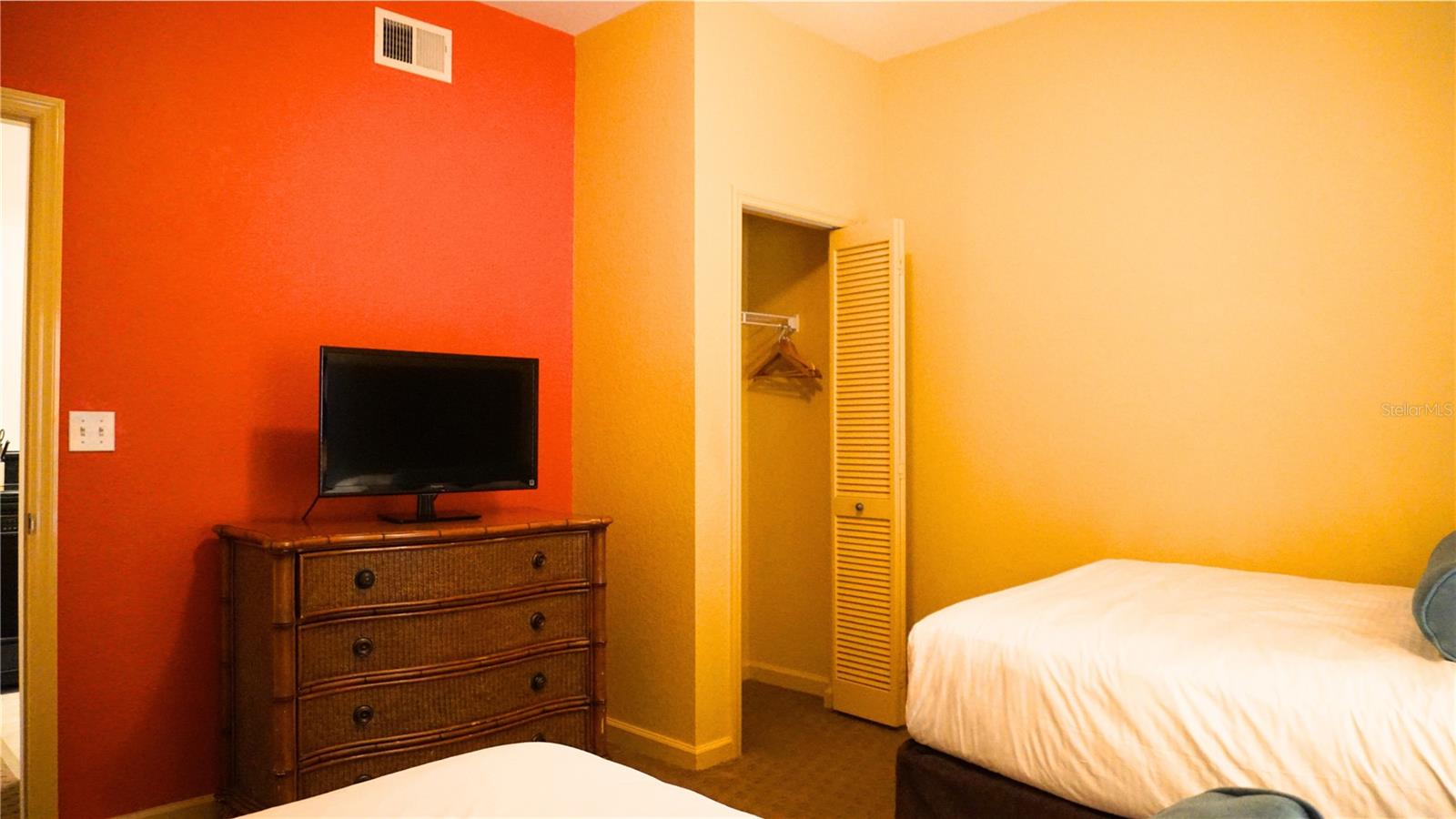 LAKE BUENA VISTA RESORT VILLAGE - Residential