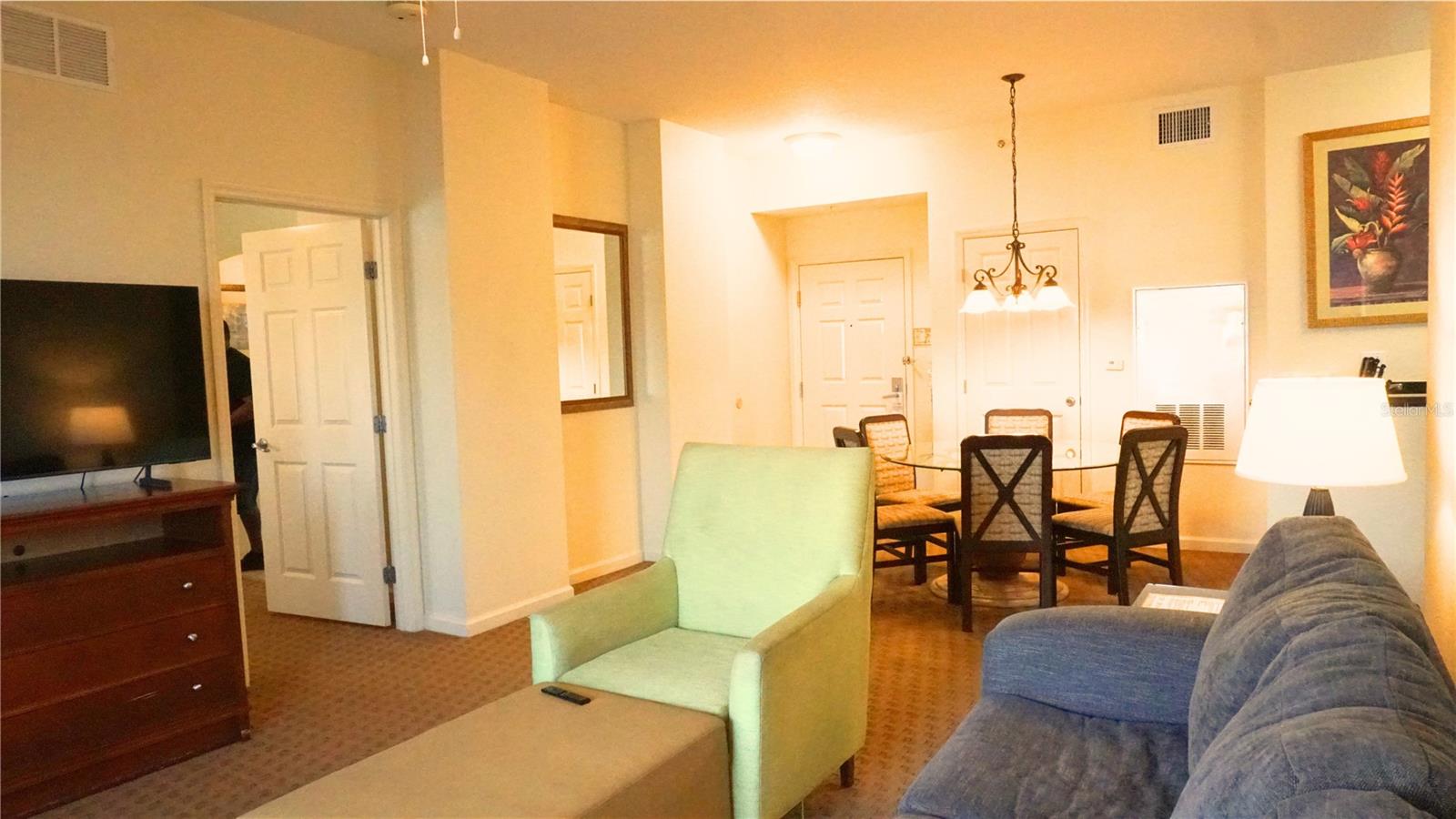 LAKE BUENA VISTA RESORT VILLAGE - Residential