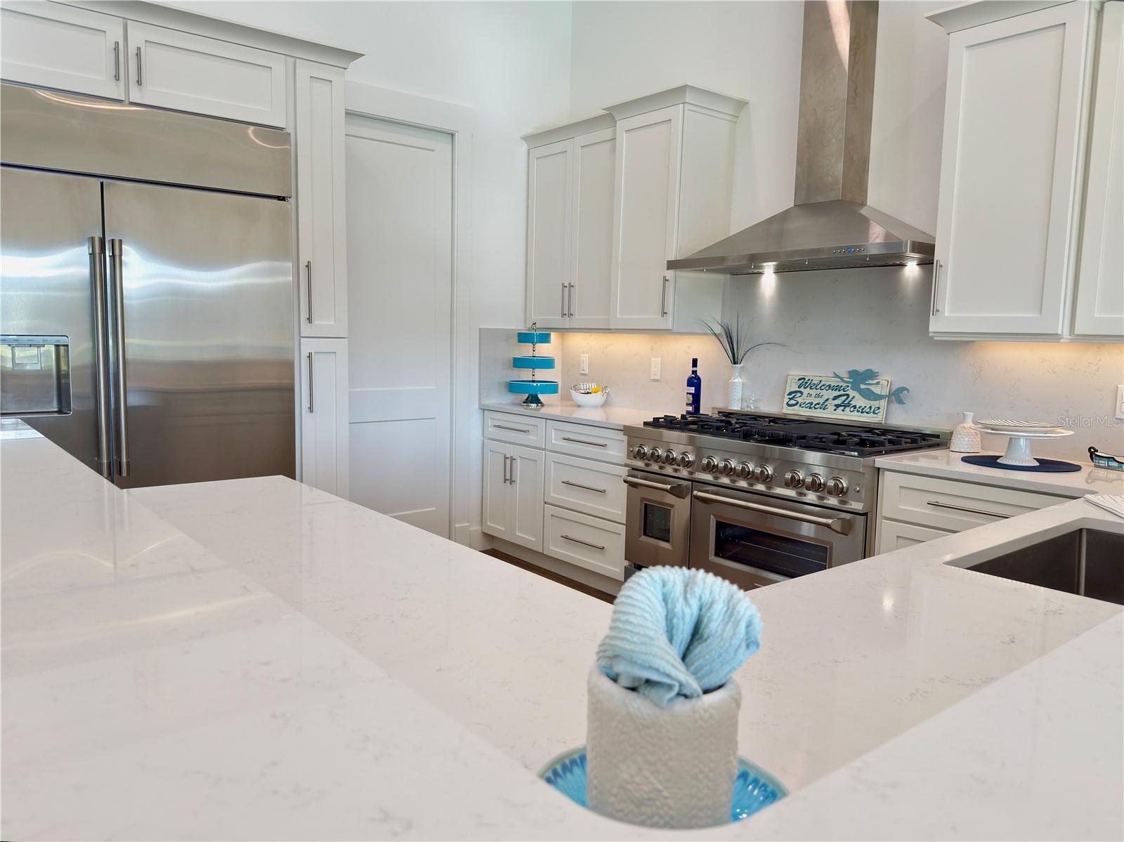 279 YACHT HARBOR DRIVE