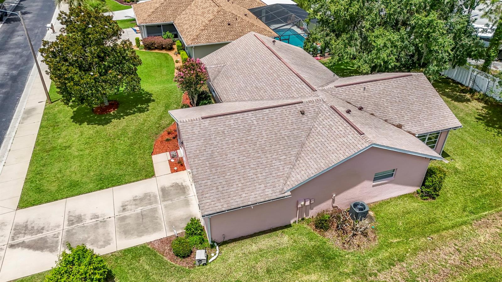 ARBOR LAKES - Residential