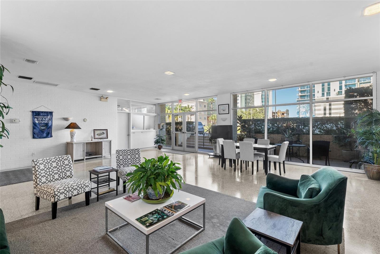LAKE PALMS APTS CO-OP - Residential