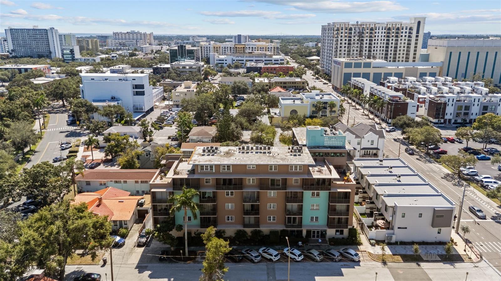 LAKE PALMS APTS CO-OP - Residential