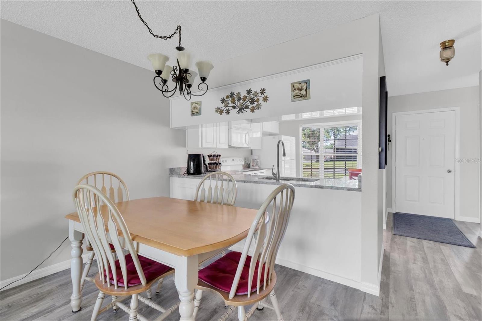 HERITAGE LAKE - Residential