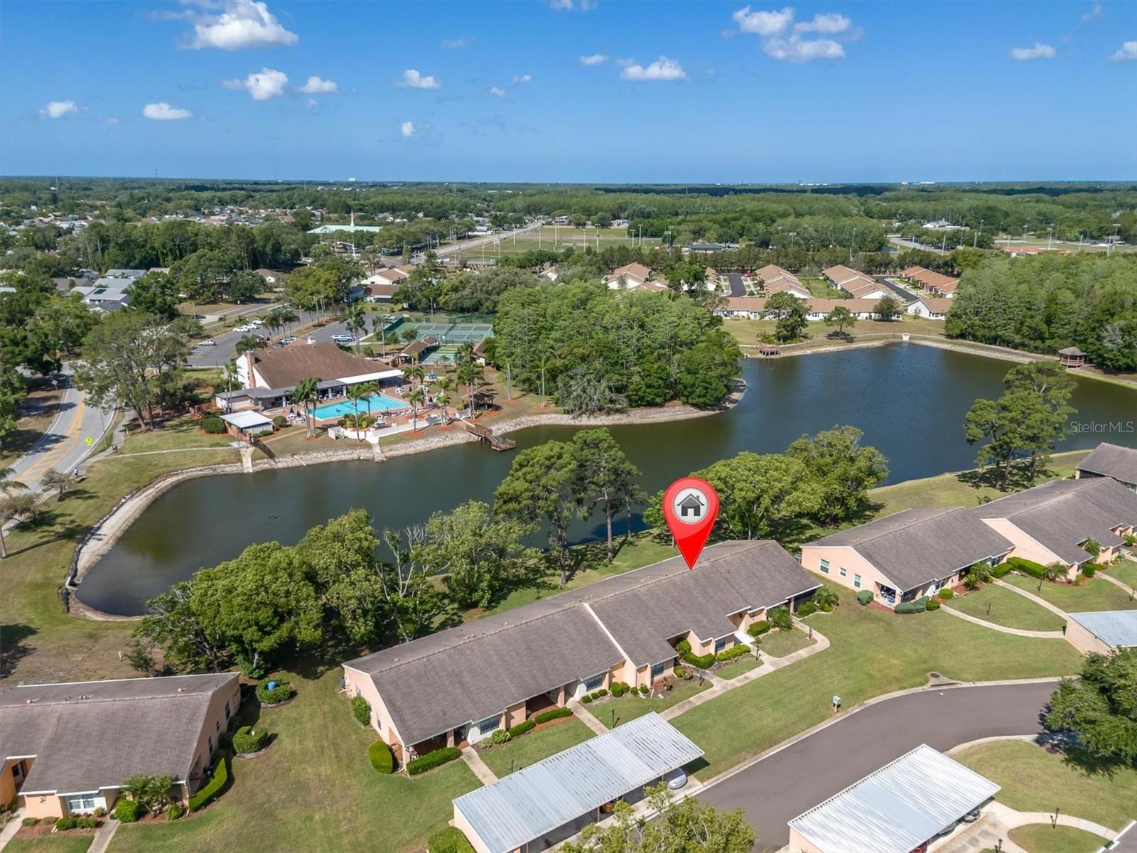 HERITAGE LAKE - Residential