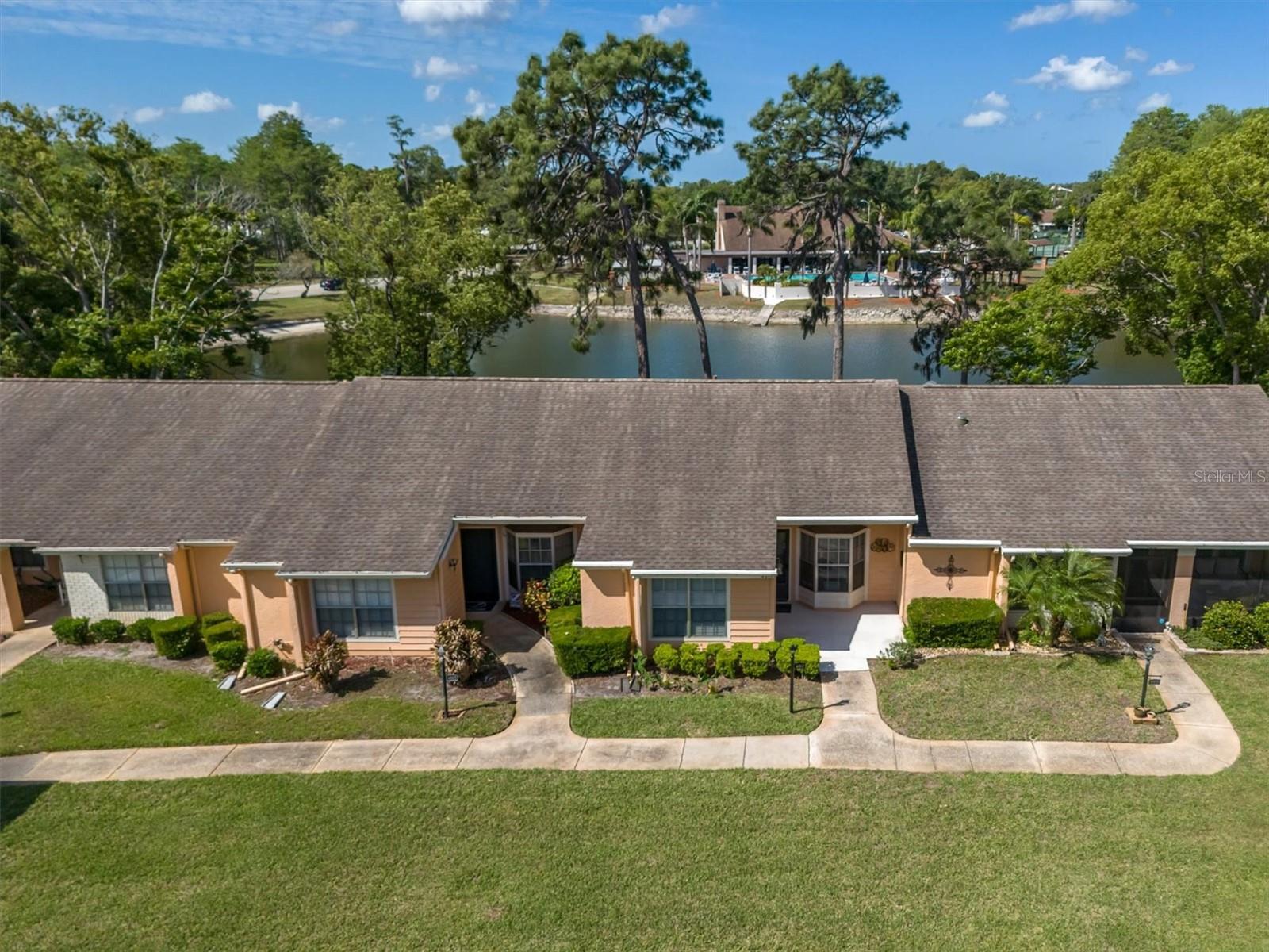 HERITAGE LAKE - Residential