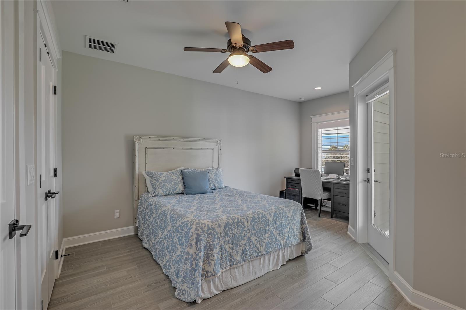 VILLA CALISSA TWNHMS - Residential