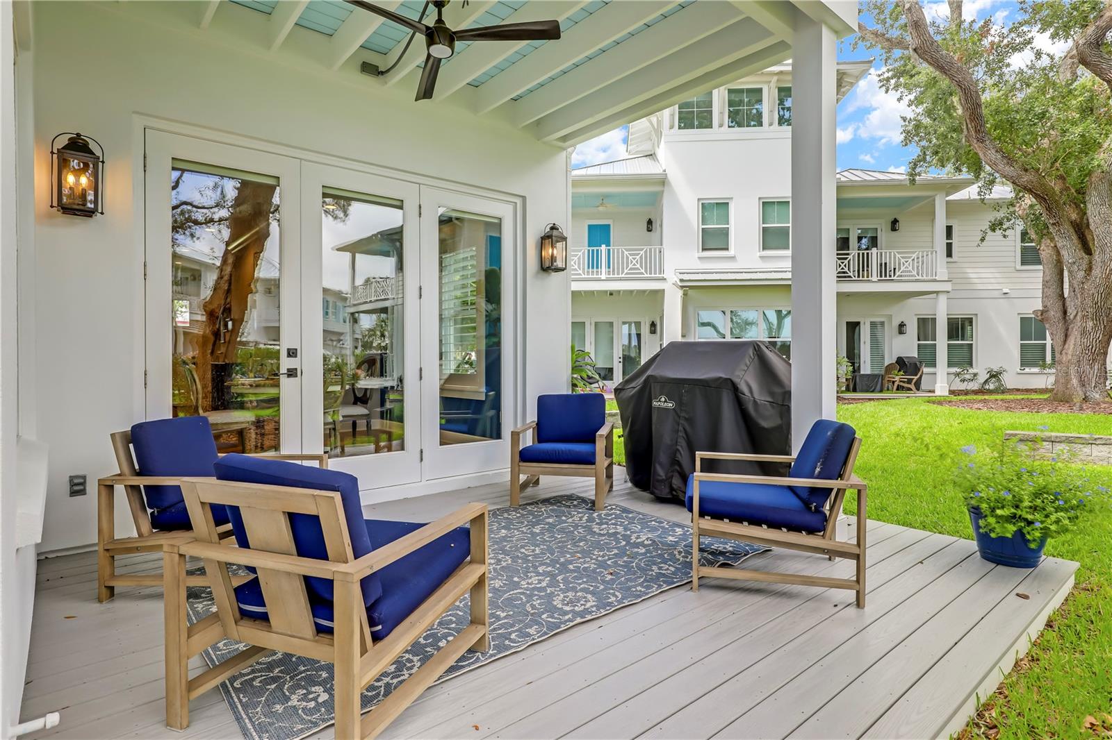 VILLA CALISSA TWNHMS - Residential