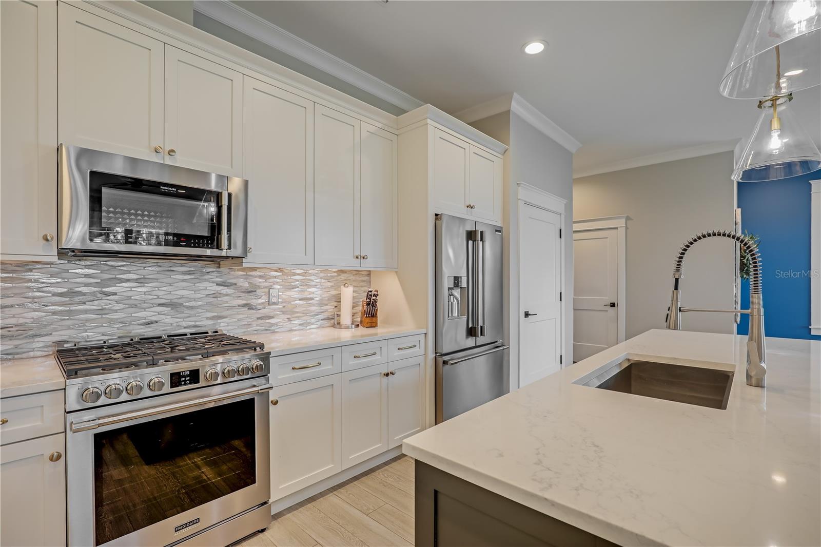 VILLA CALISSA TWNHMS - Residential