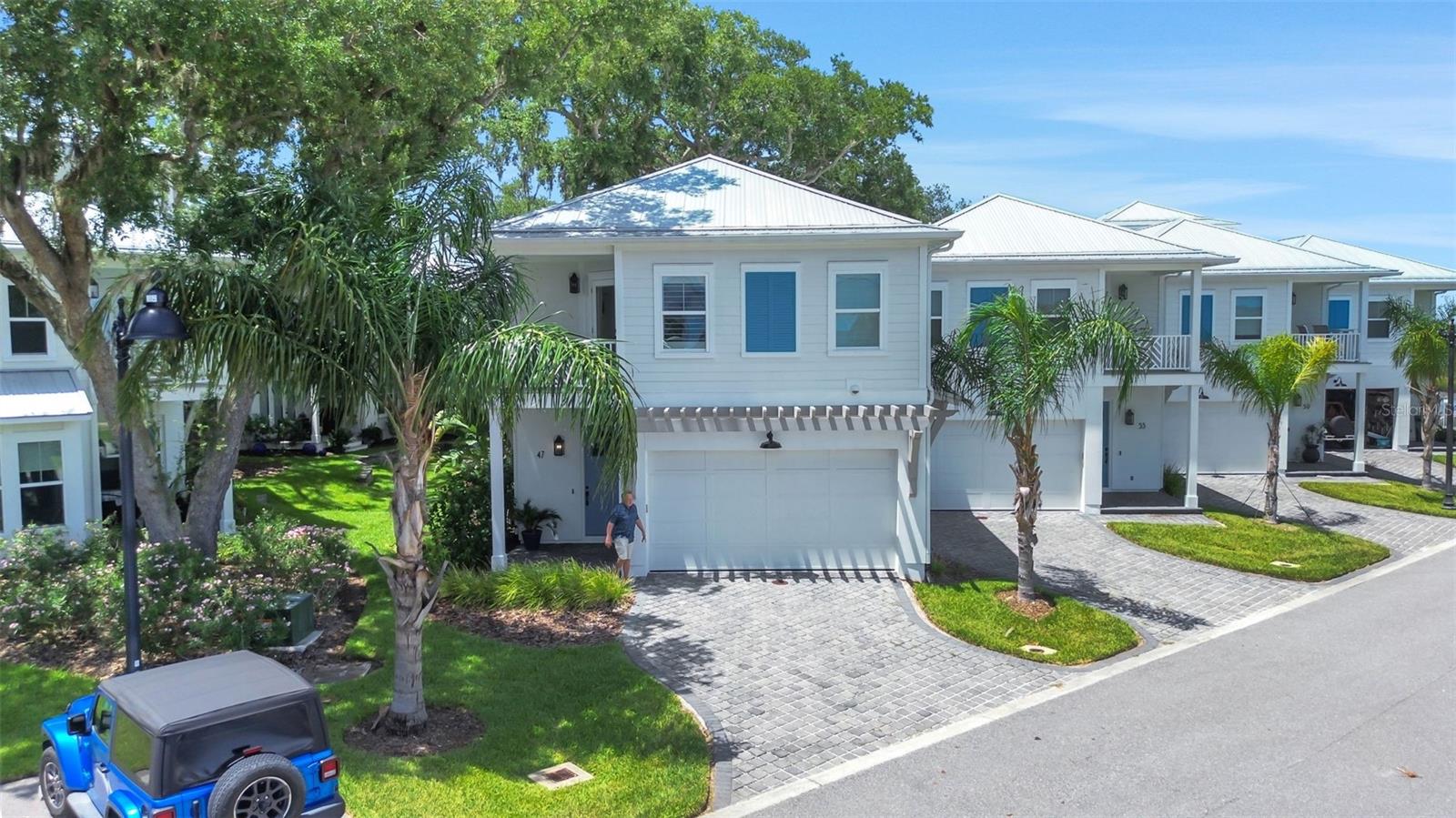 VILLA CALISSA TWNHMS - Residential