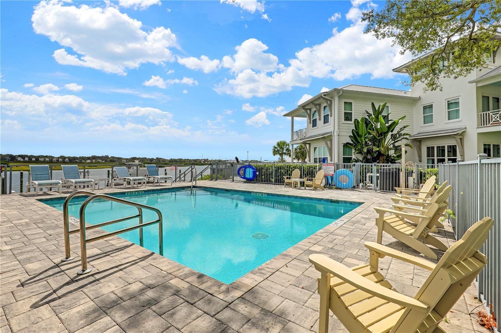 VILLA CALISSA TWNHMS - Residential