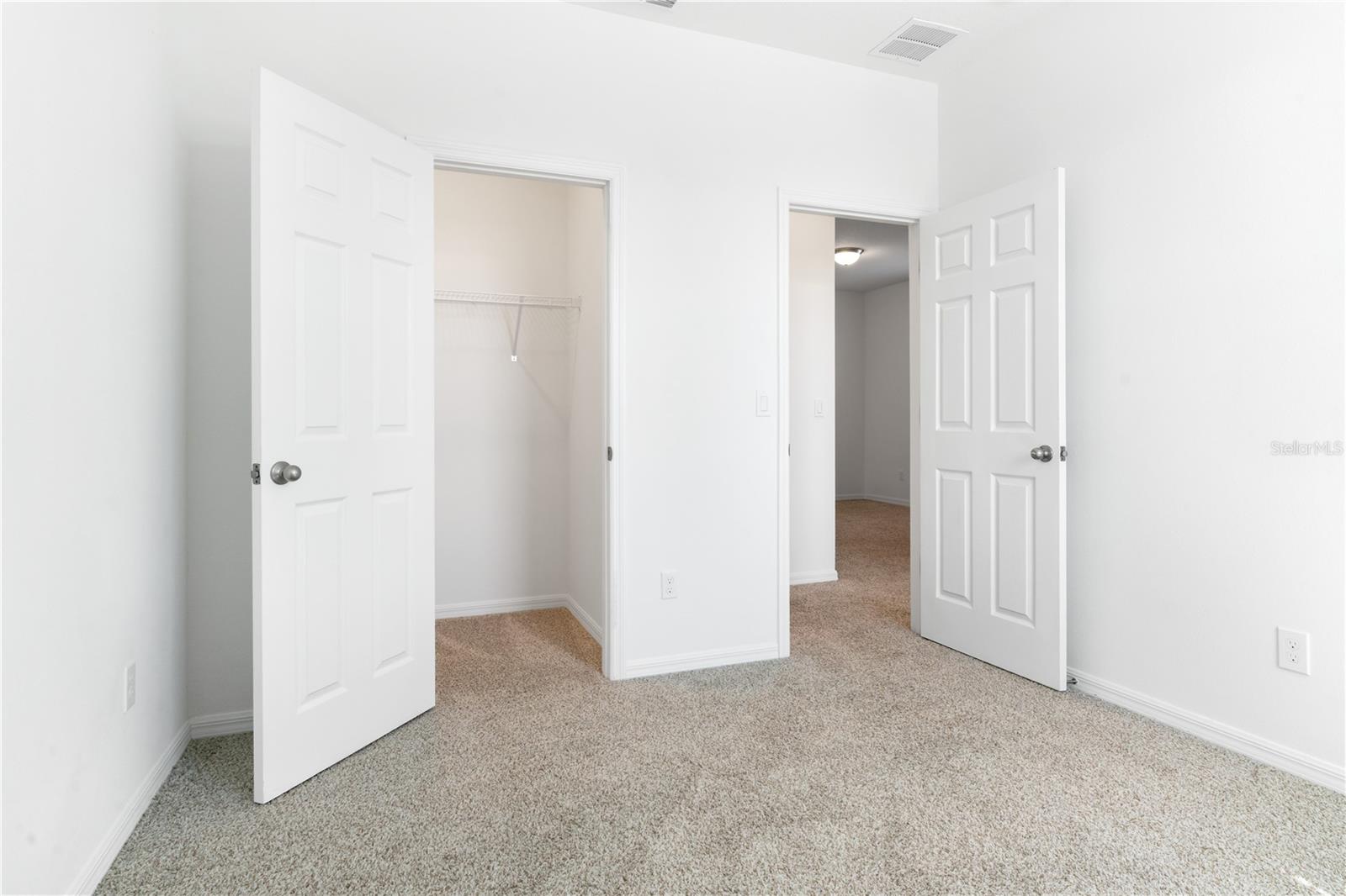 THE MEADOW AT CROSSPRAIRIE BUNGALOWS - Residential