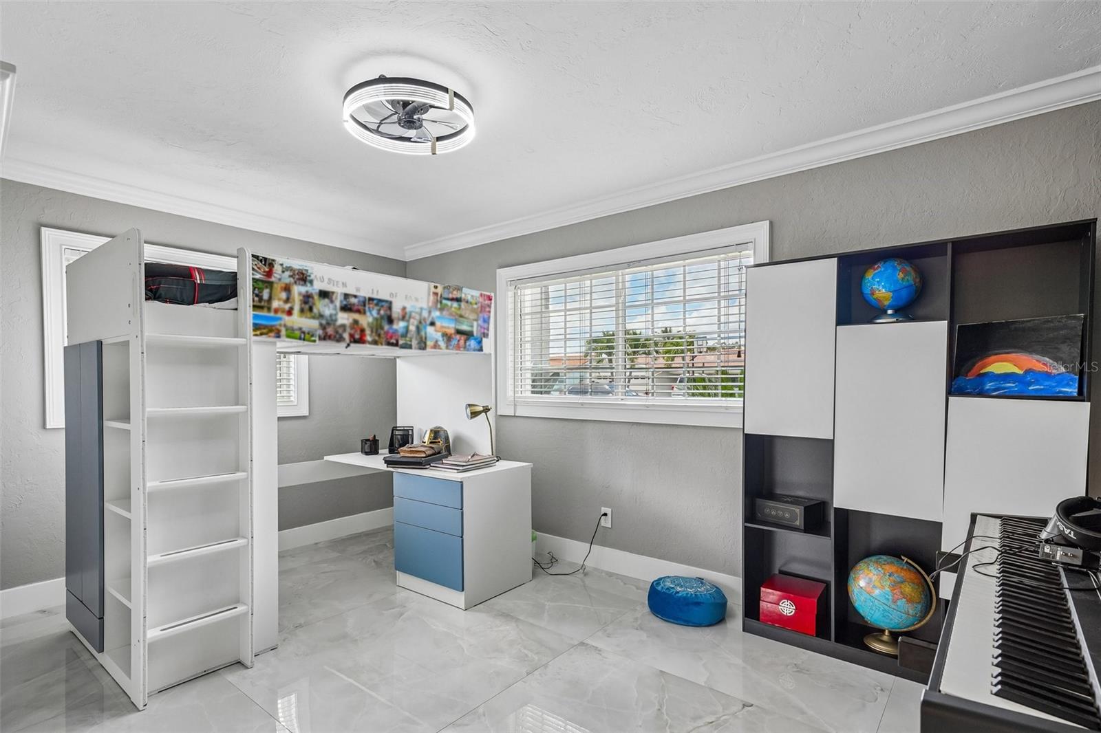 VENETIAN ISLES - Residential