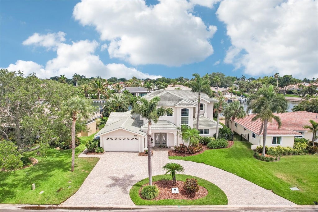 Photo of 2032 Massachusetts Avenue NE, St Petersburg, FL 33703 (MLS # TB8504902)