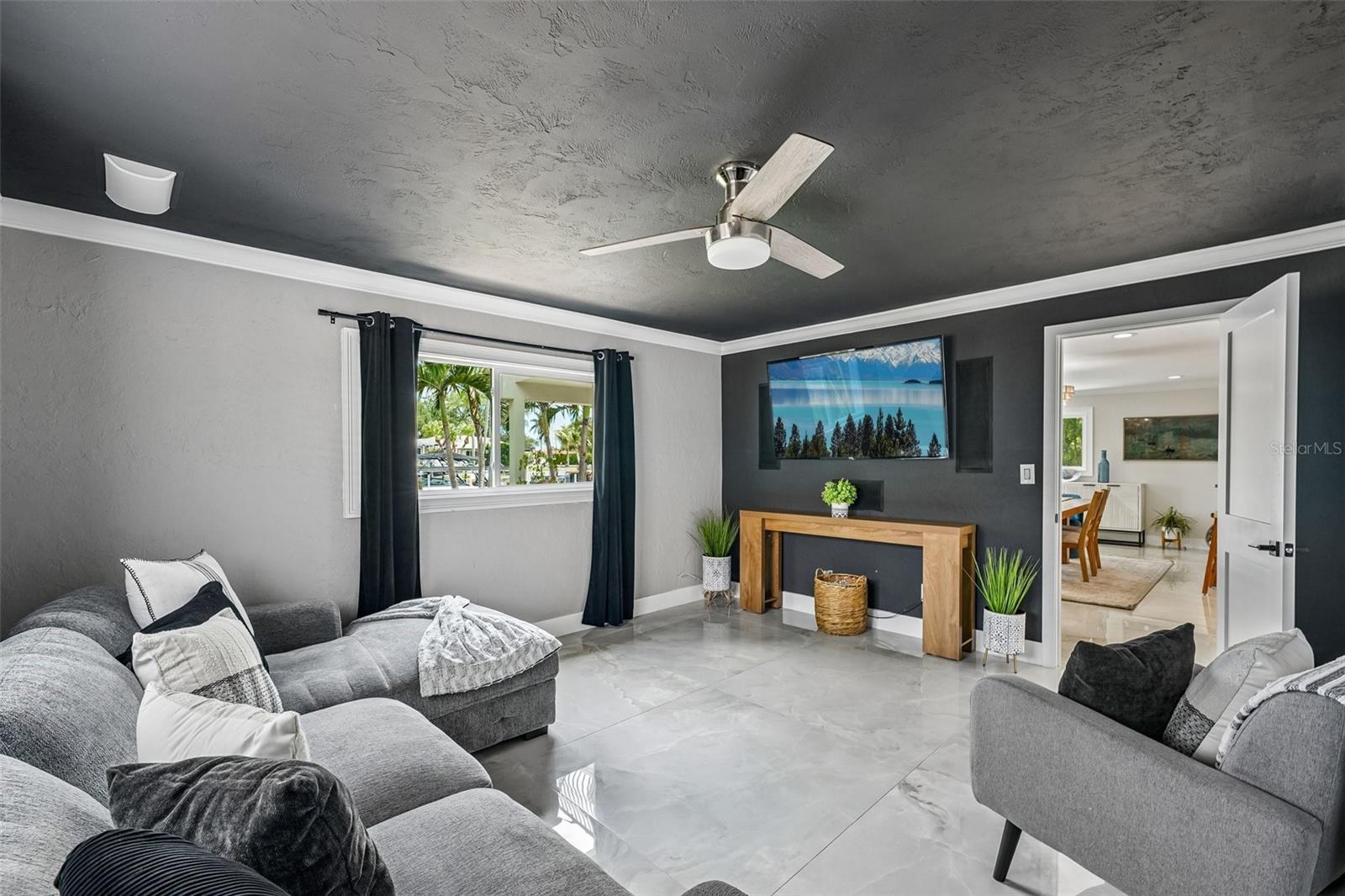 VENETIAN ISLES - Residential