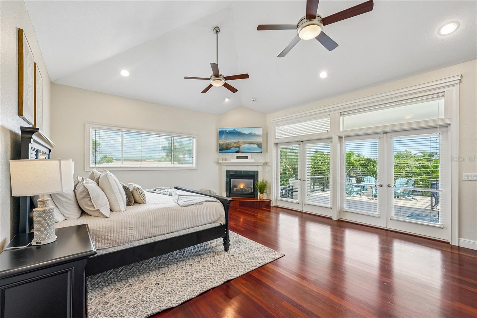 VENETIAN ISLES - Residential