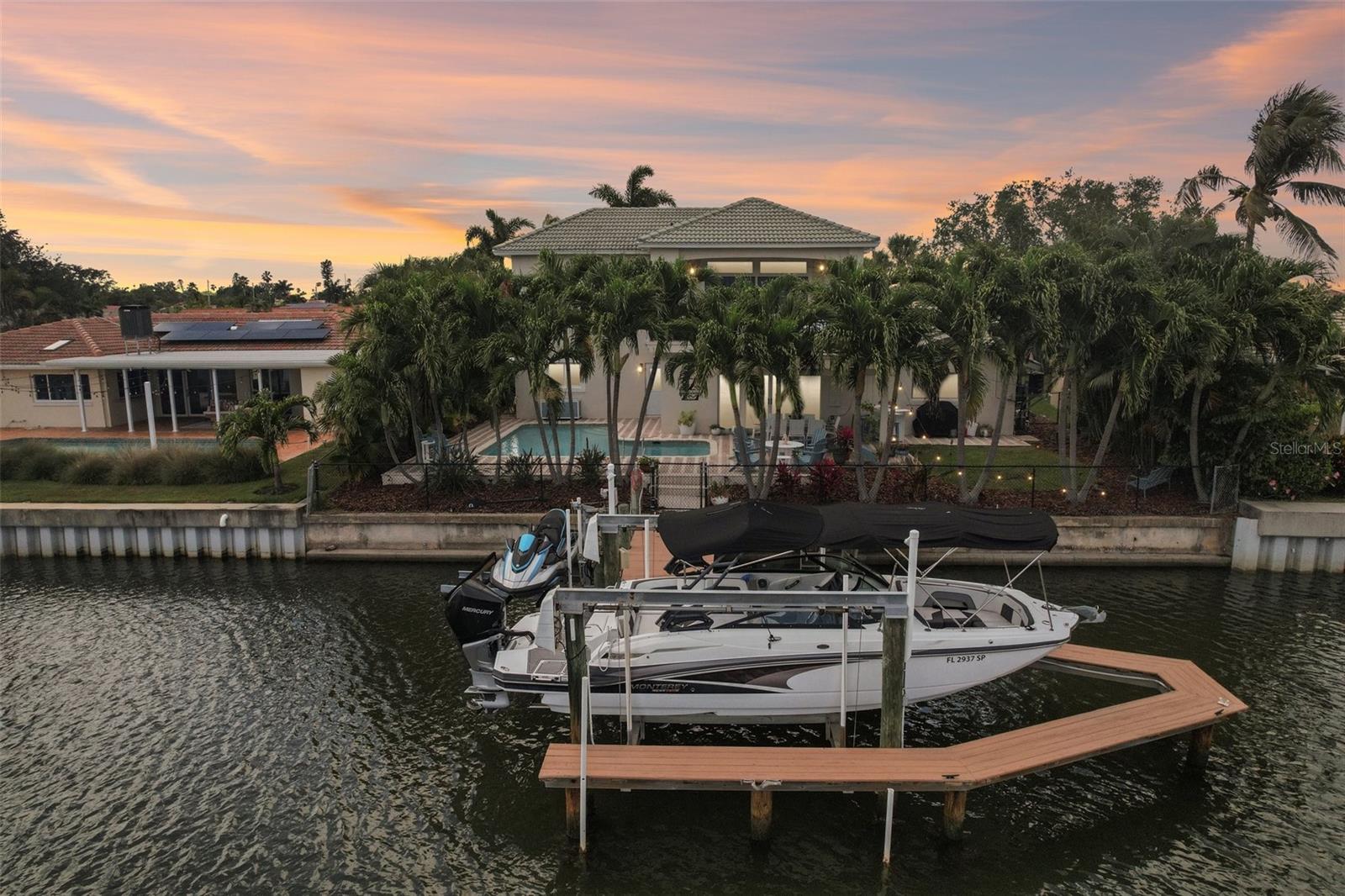 VENETIAN ISLES - Residential