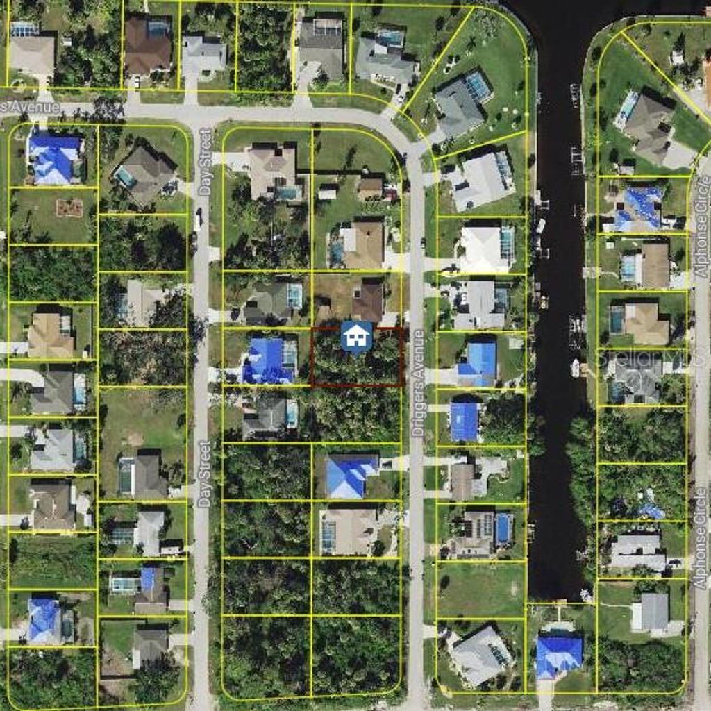 Photo of 18425 Driggers Avenue, Port Charlotte, FL 33948 (MLS # C7513722)