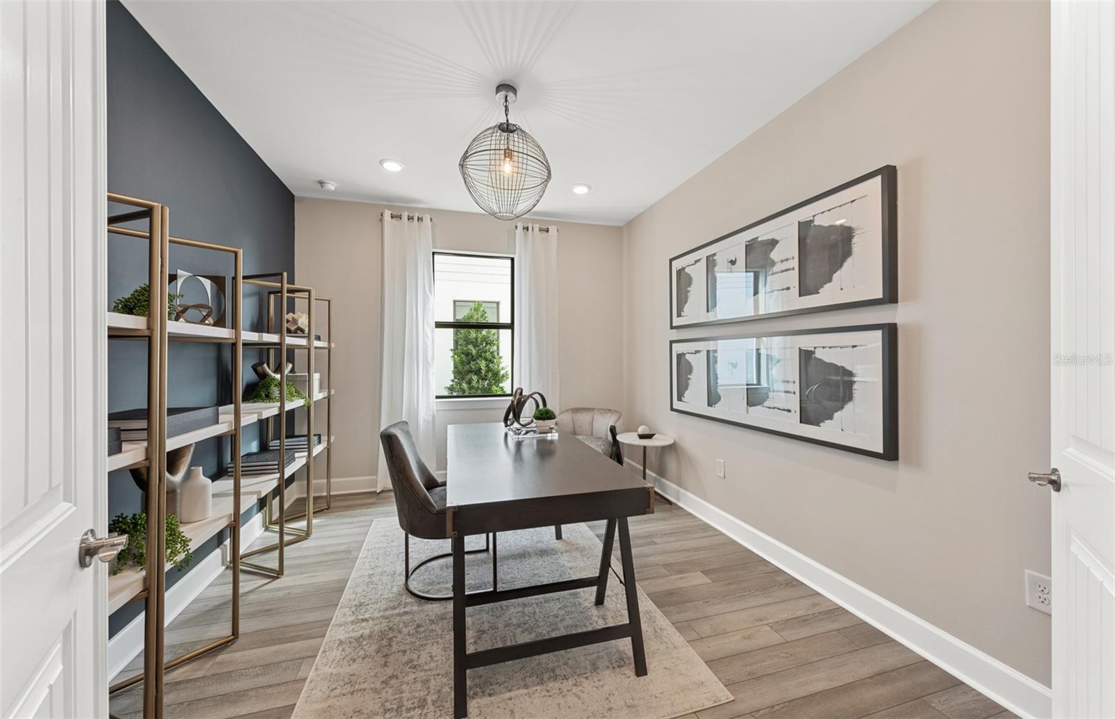 SAPPHIRE POINT AT LAKEWOOD RANCH - Residential