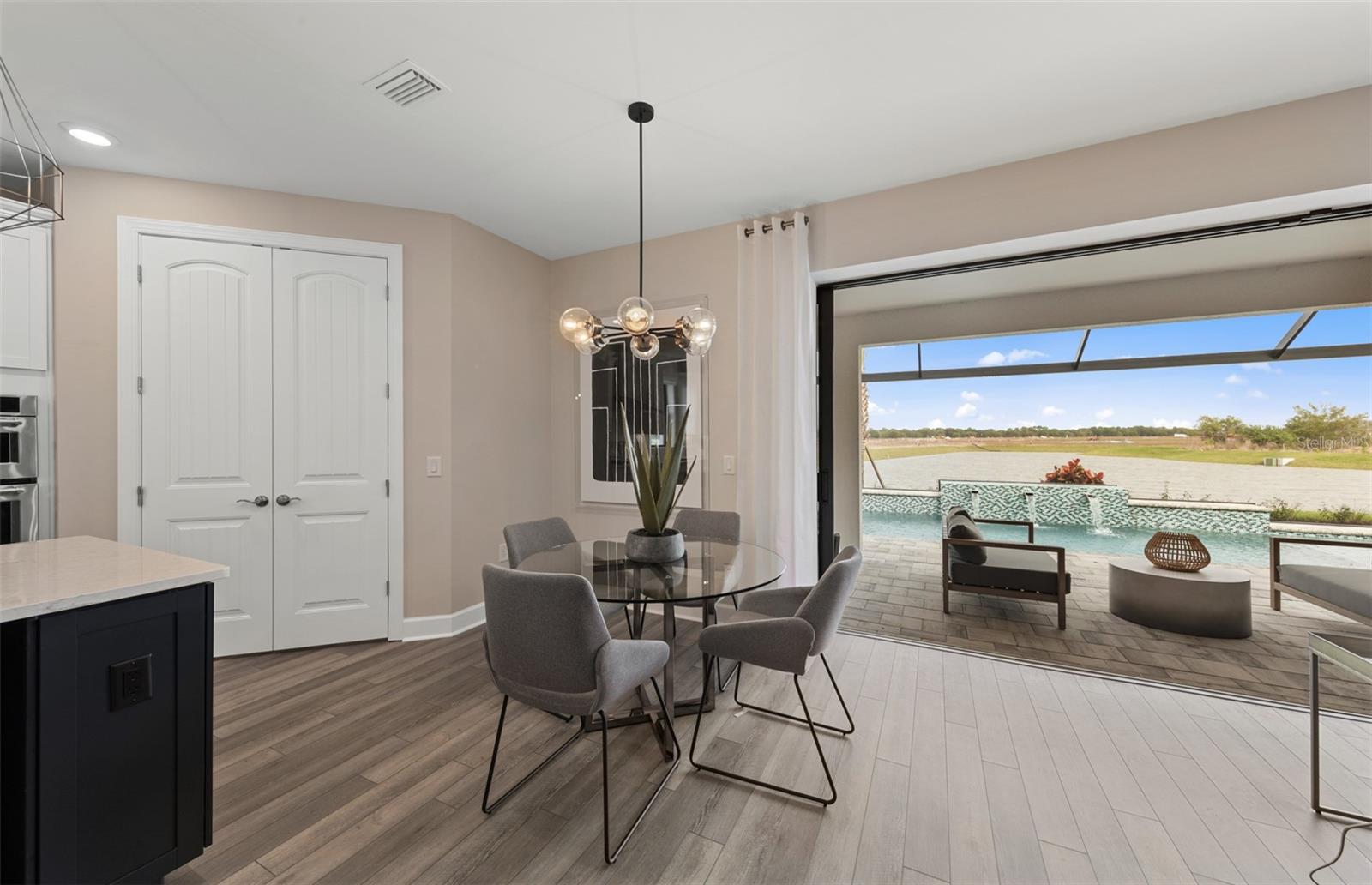 SAPPHIRE POINT AT LAKEWOOD RANCH - Residential