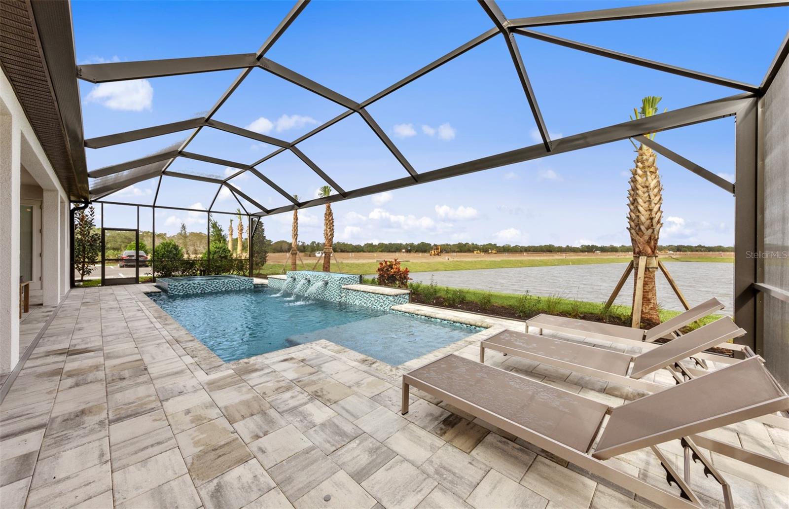 SAPPHIRE POINT AT LAKEWOOD RANCH - Residential