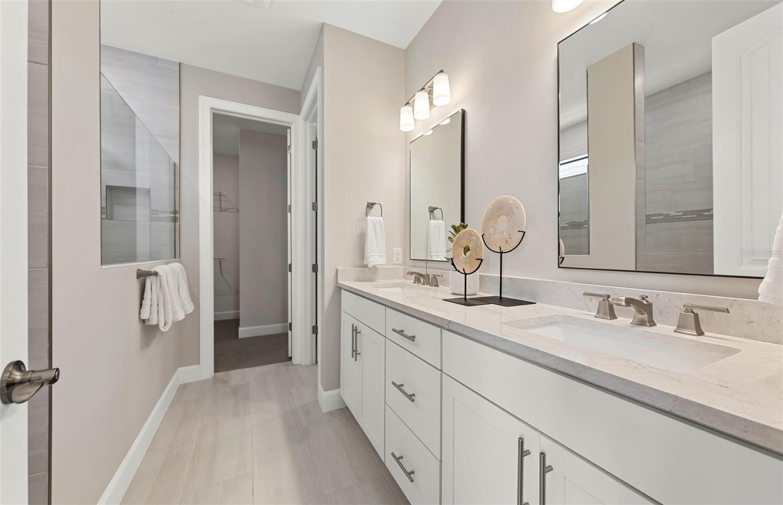 SAPPHIRE POINT AT LAKEWOOD RANCH - Residential