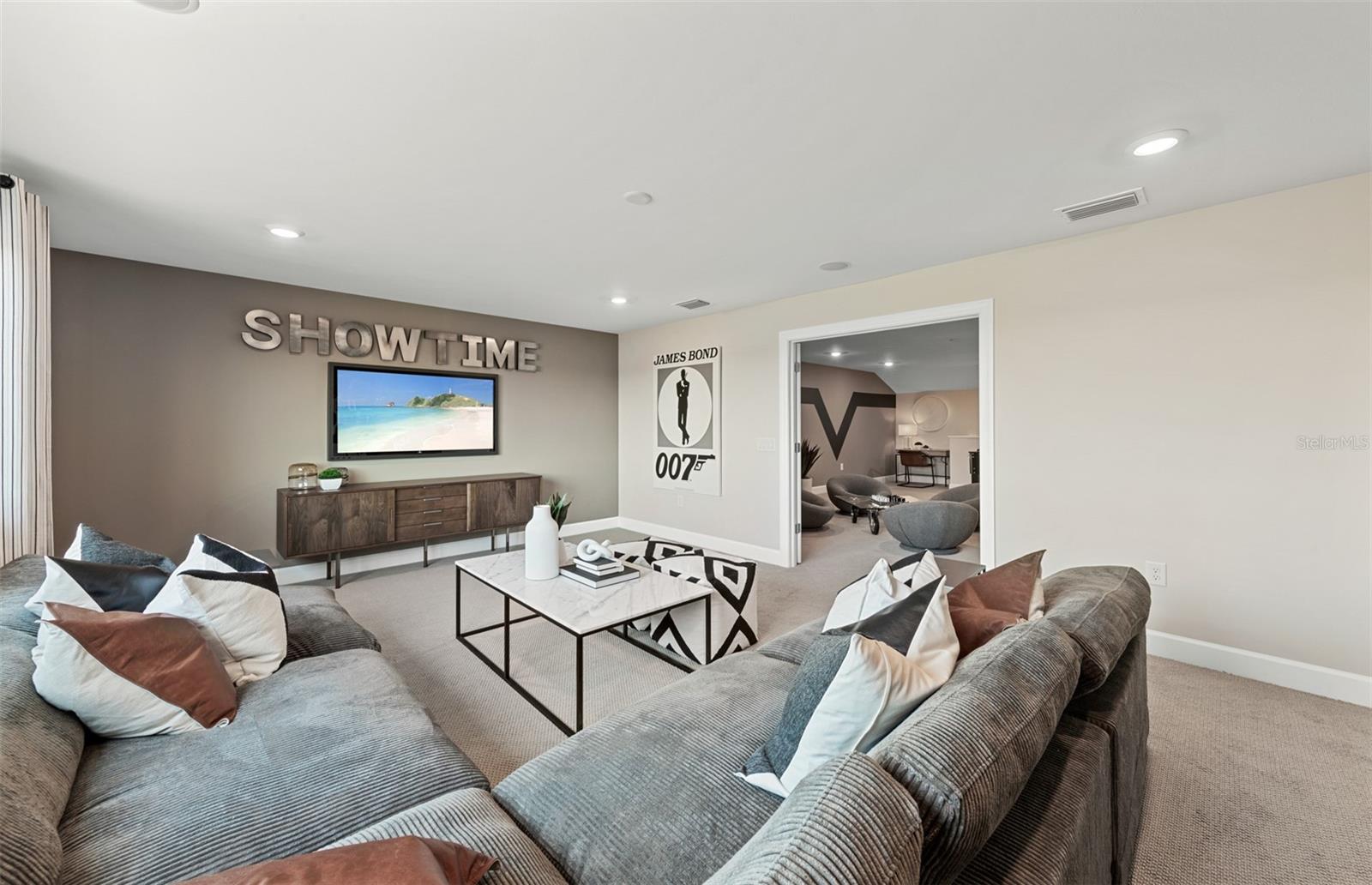 SAPPHIRE POINT AT LAKEWOOD RANCH - Residential