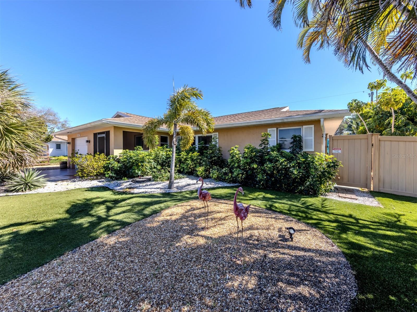 SOUTH VENICE - Residential