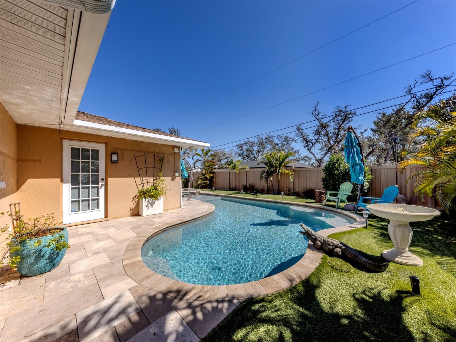 SOUTH VENICE - Residential