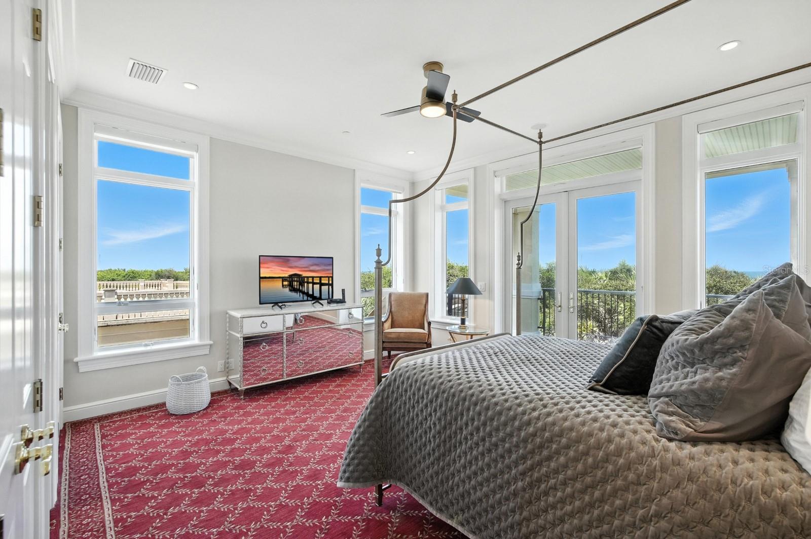 HAMMOCK DUNES CLUSTERS - Residential