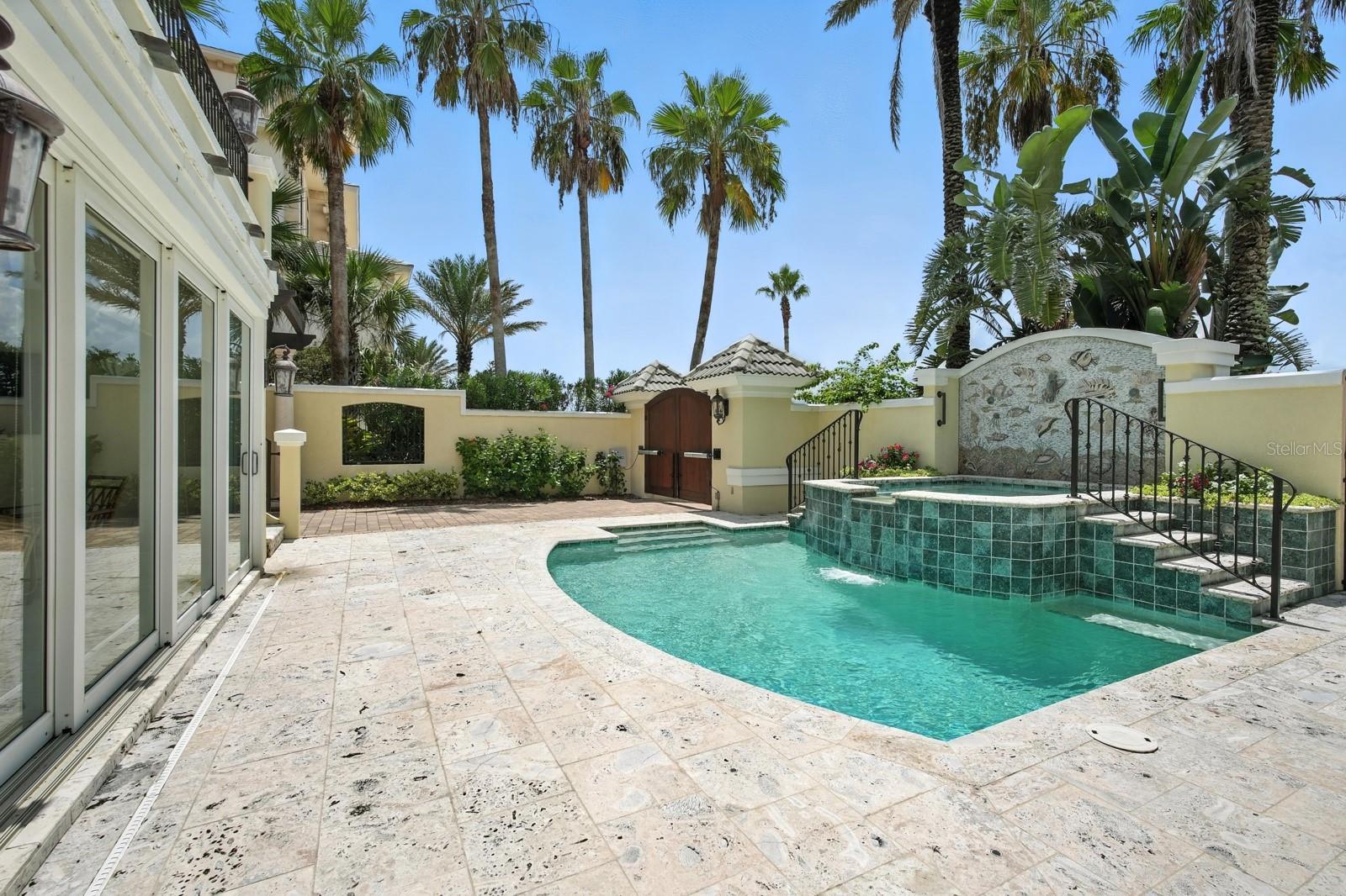 HAMMOCK DUNES CLUSTERS - Residential