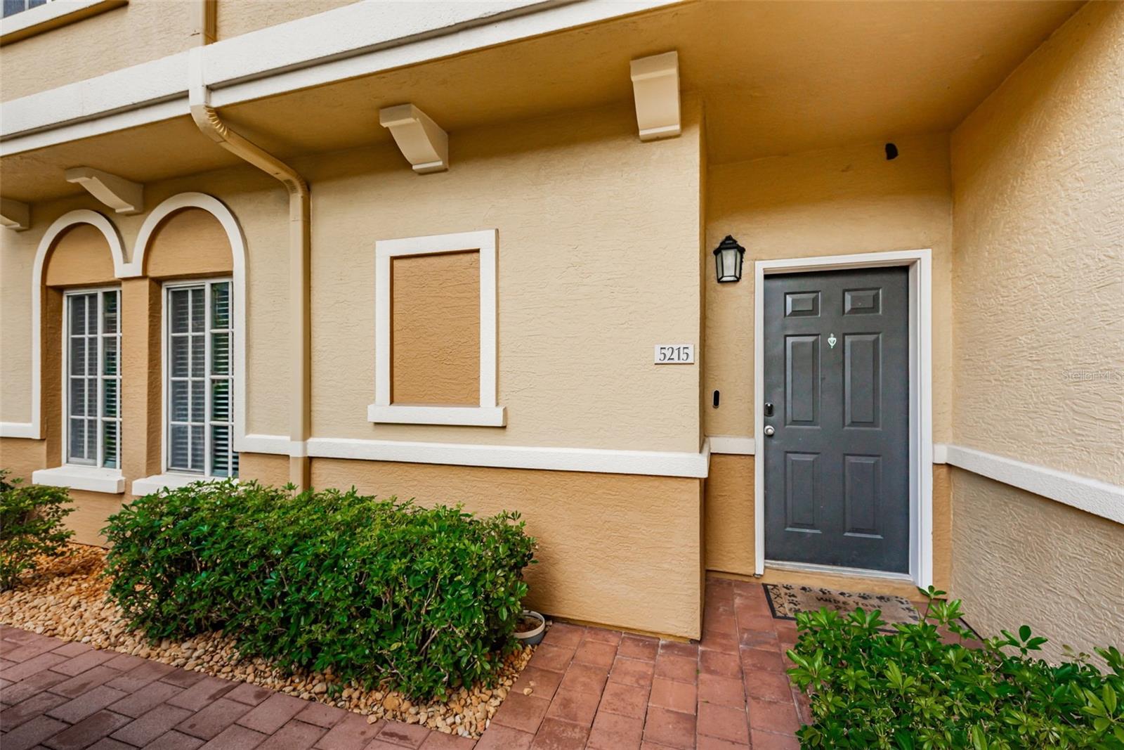 5215 BEACH BREEZE COURT 5215