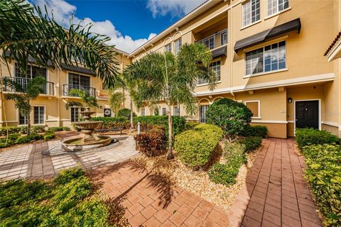5215 BEACH BREEZE COURT 5215 TAMPA FL 33609