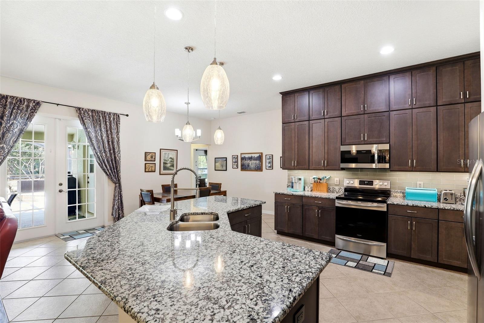 EAST LAKE COVE PH 1 - Residential