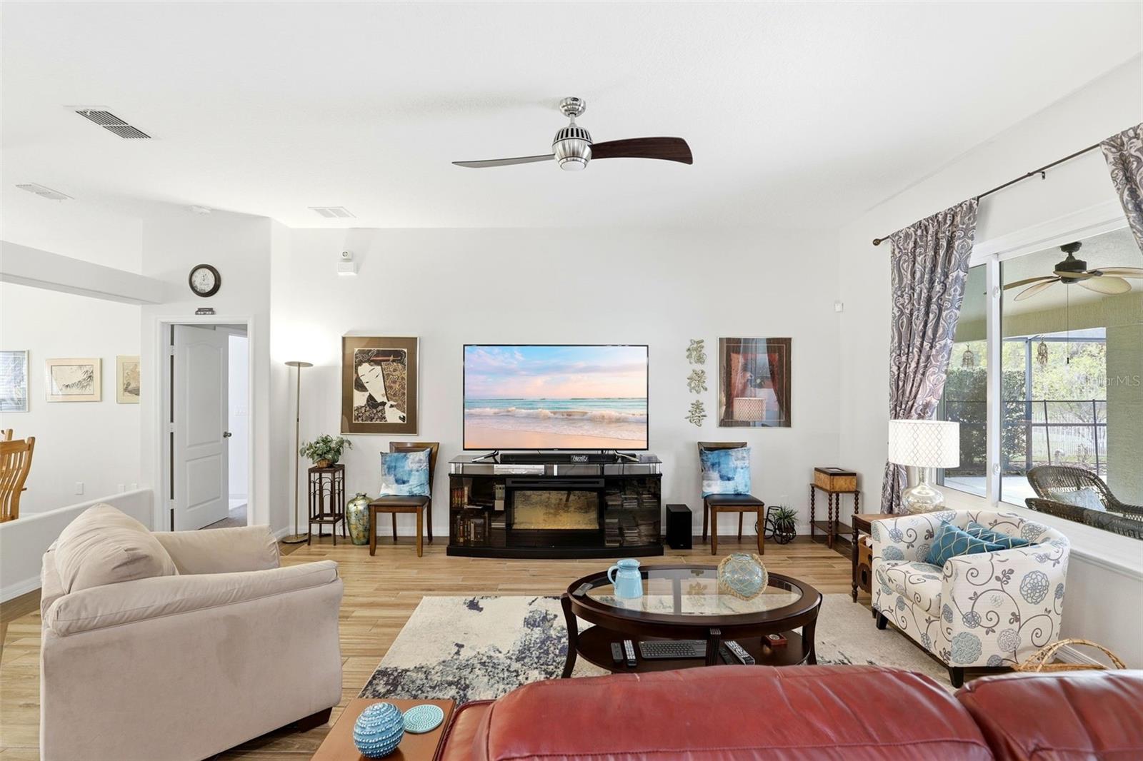 EAST LAKE COVE PH 1 - Residential