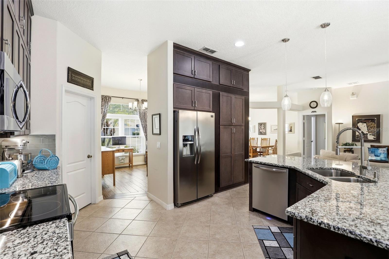 EAST LAKE COVE PH 1 - Residential