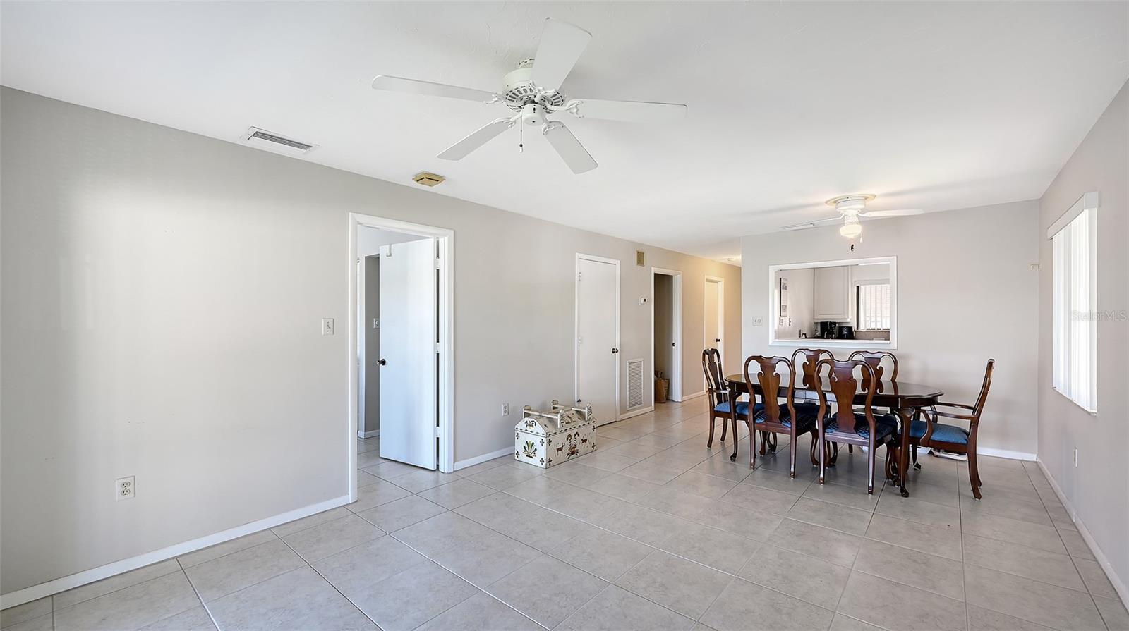 WILLOW LINKS - Residential