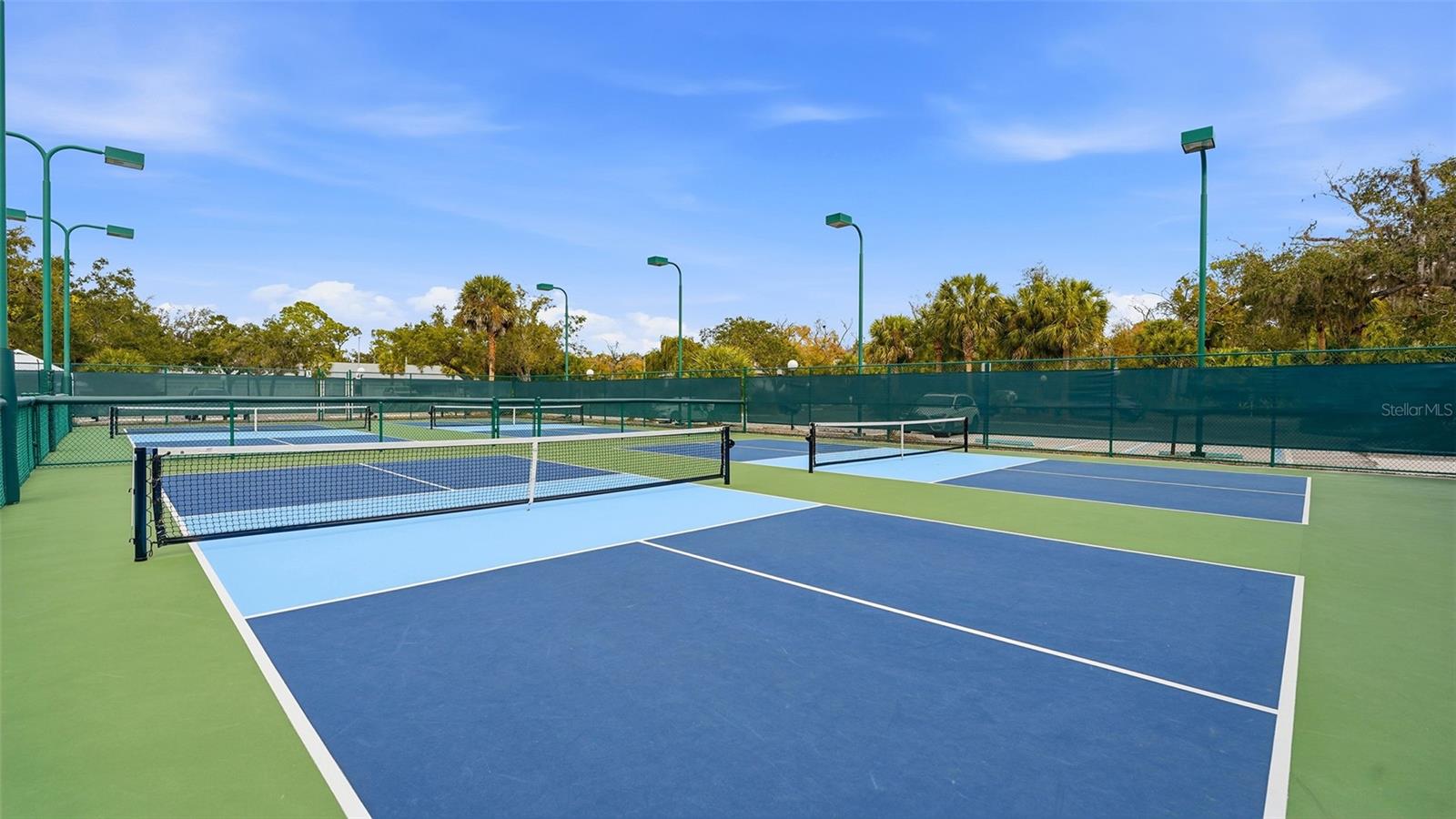 WILLOW LINKS - Residential