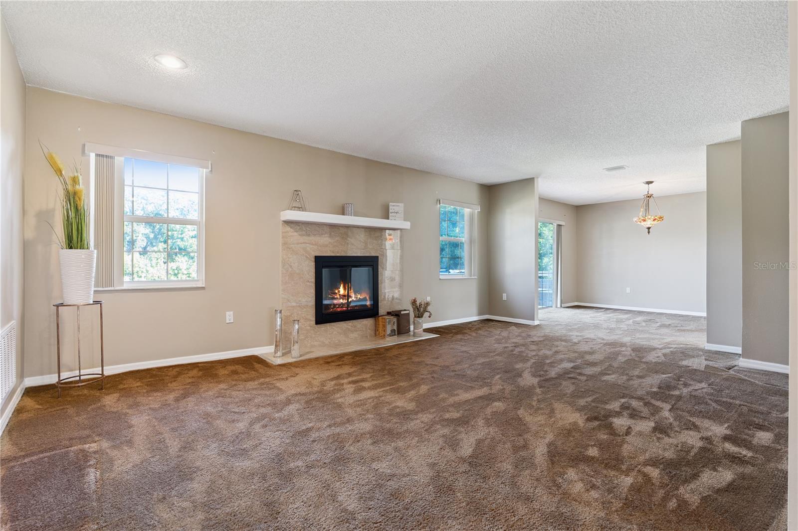 8053 SANDBERRY BOULEVARD