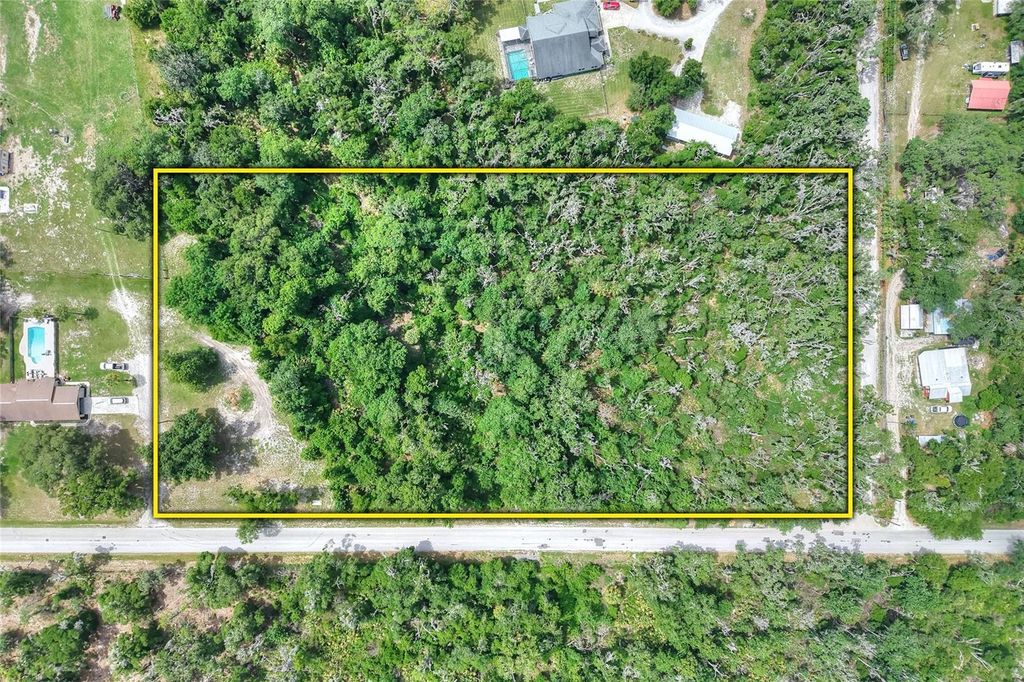 Photo of 600 Thompson Road, Lithia, FL 33547 (MLS # TB8518473)