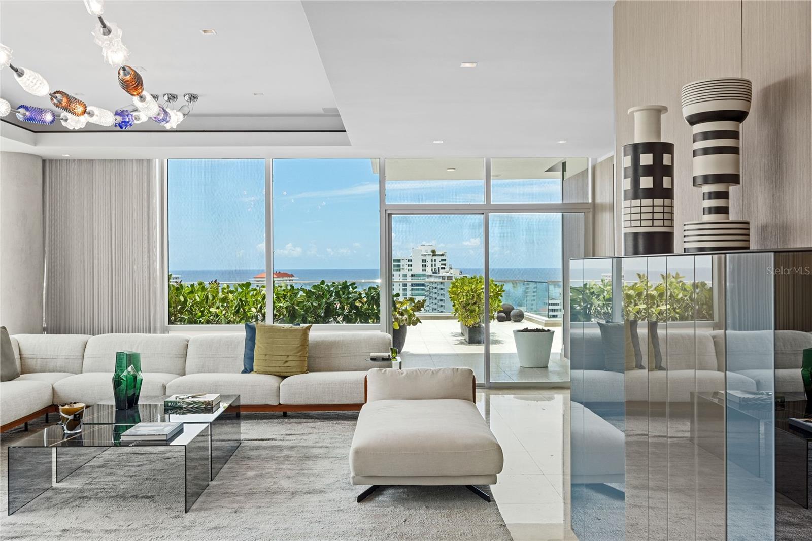 COSMOPOLITAN - Residential