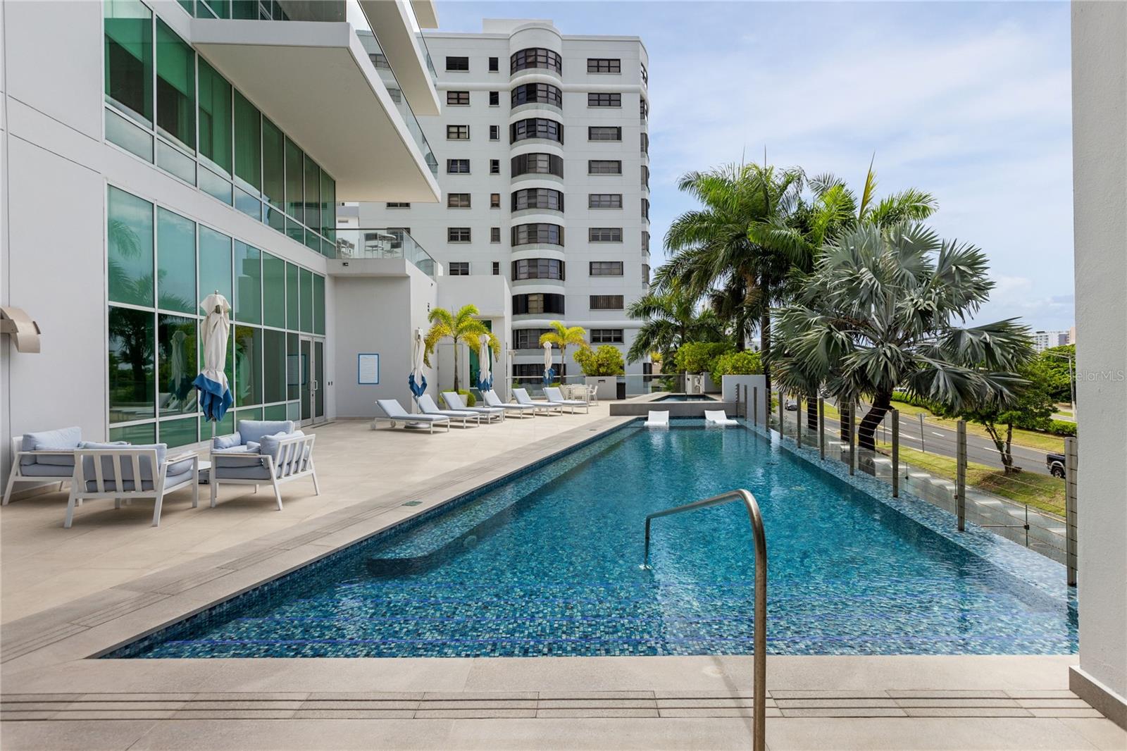 COSMOPOLITAN - Residential