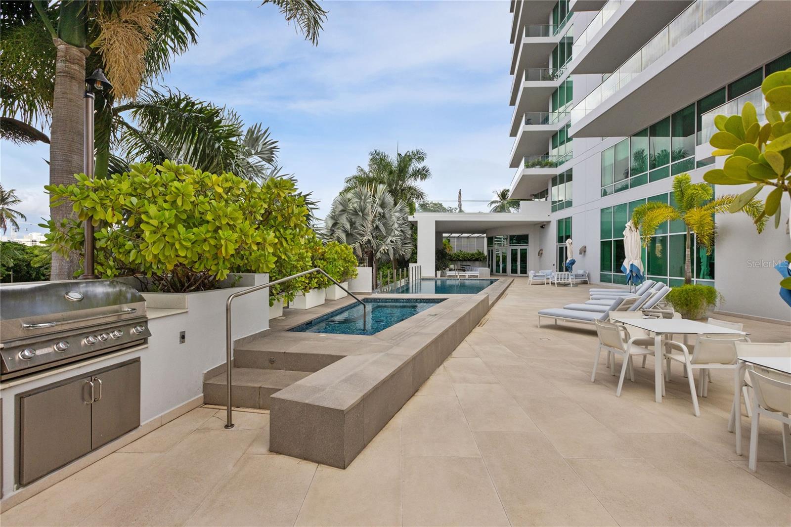 COSMOPOLITAN - Residential