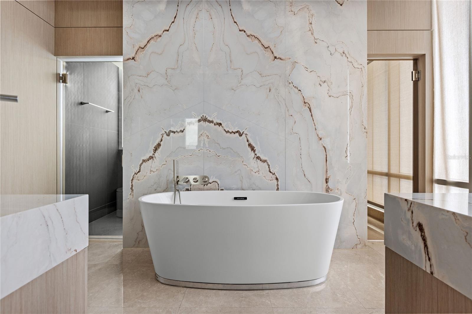 COSMOPOLITAN - Residential