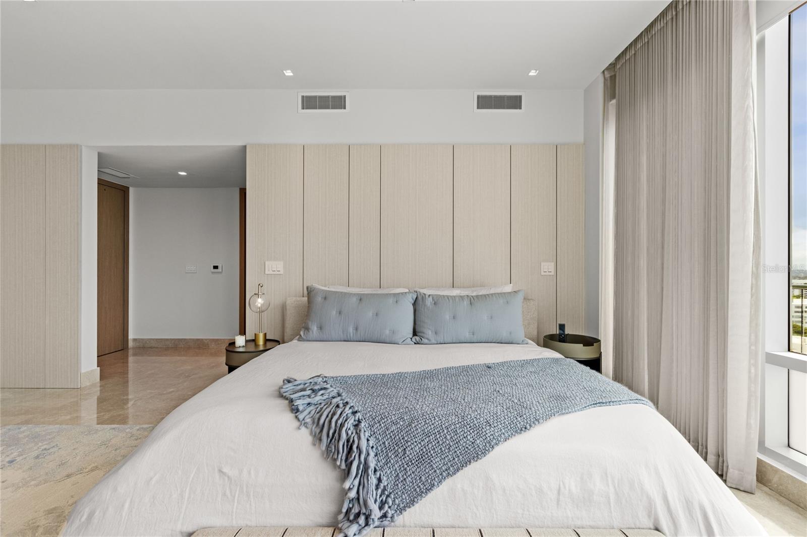 COSMOPOLITAN - Residential