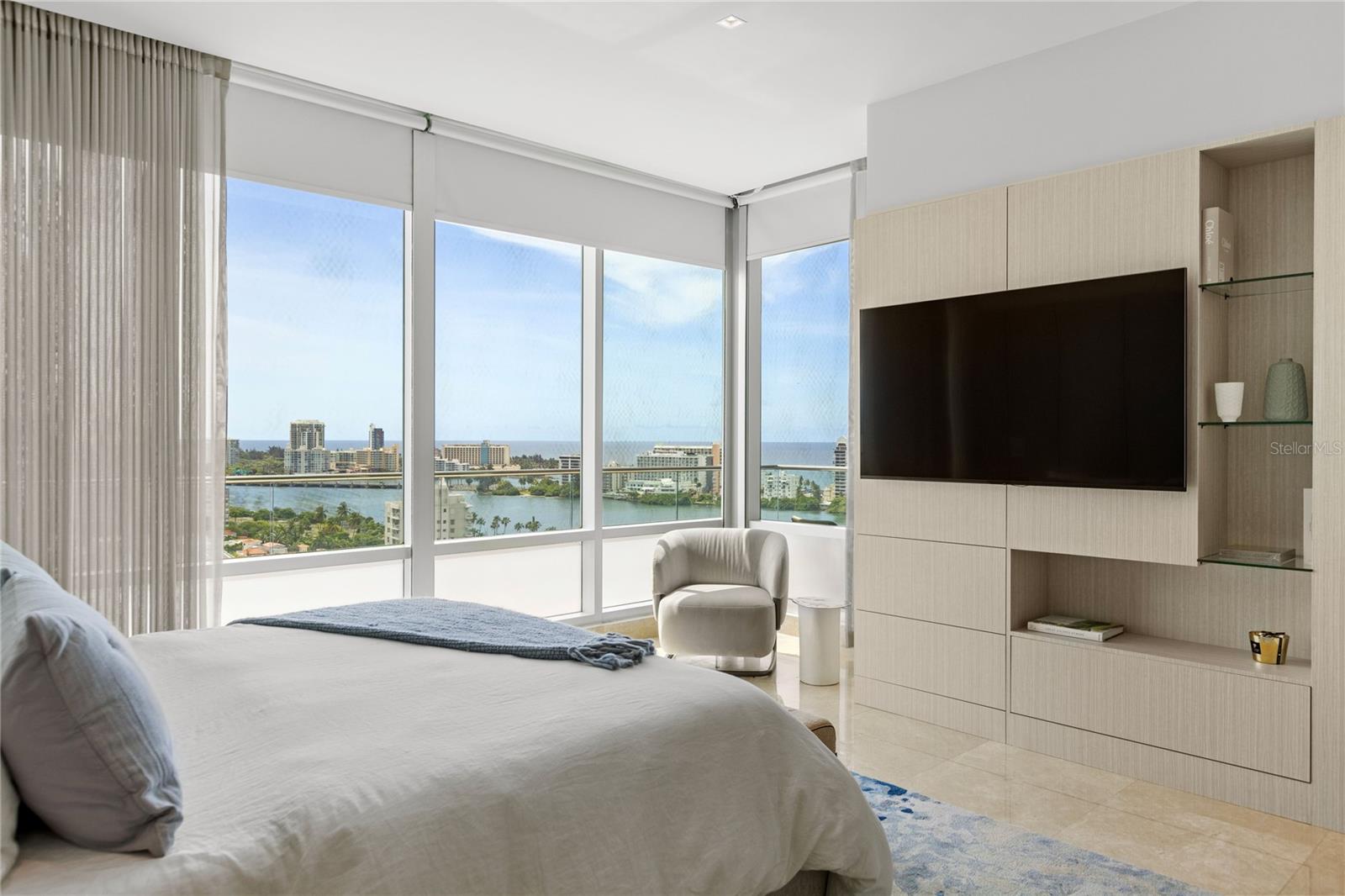 COSMOPOLITAN - Residential