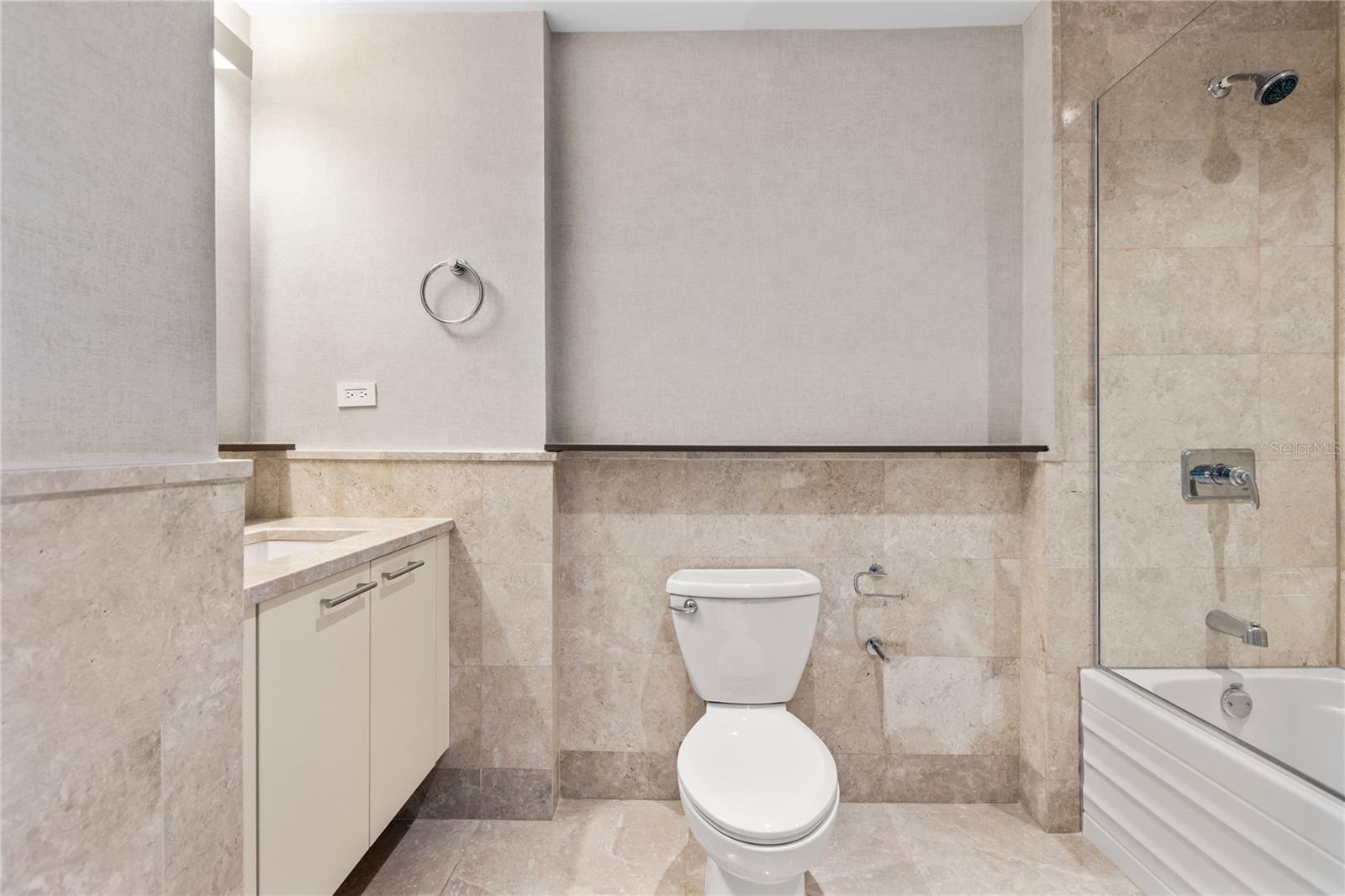 COSMOPOLITAN - Residential