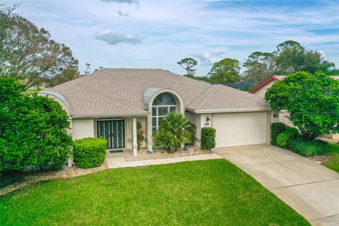Photo of 38 Kingsley Circle, Ormond Beach, FL 32174 (MLS # FC320529)