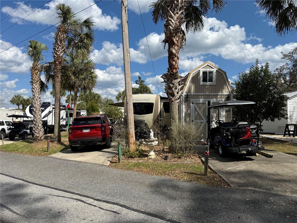 Photo of 2875 NE 102nd Avenue Road, Silver Springs, FL 34488 (MLS # O6384719)